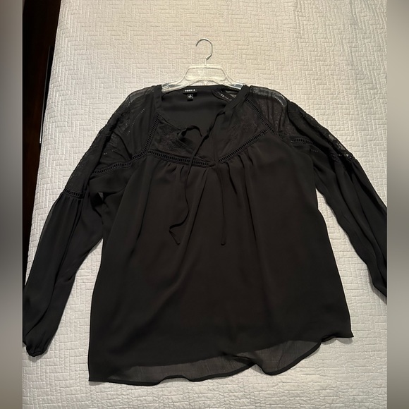 Torrid Crinkle Chiffon Embroidered Peasant Top - Picture 5 of 11